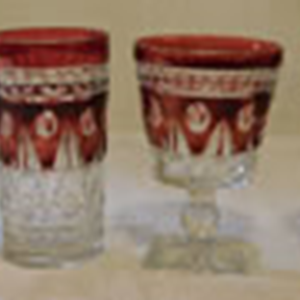 Set of 4 clear & red glasses