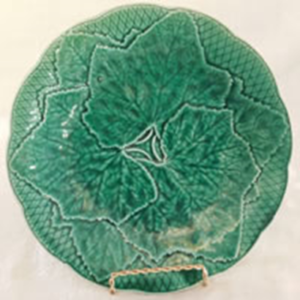 Green Plate with leaves